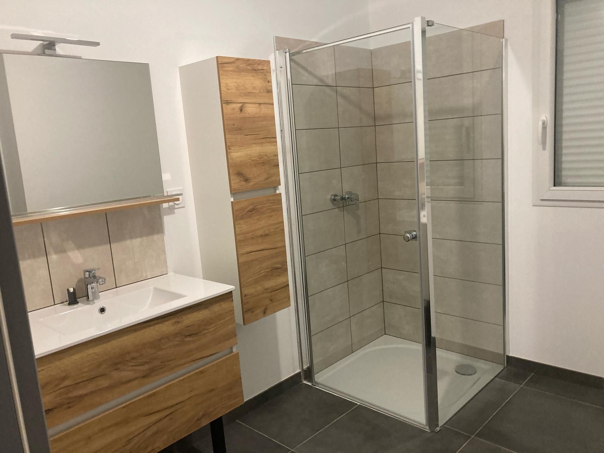 Une salle de bains rénovée