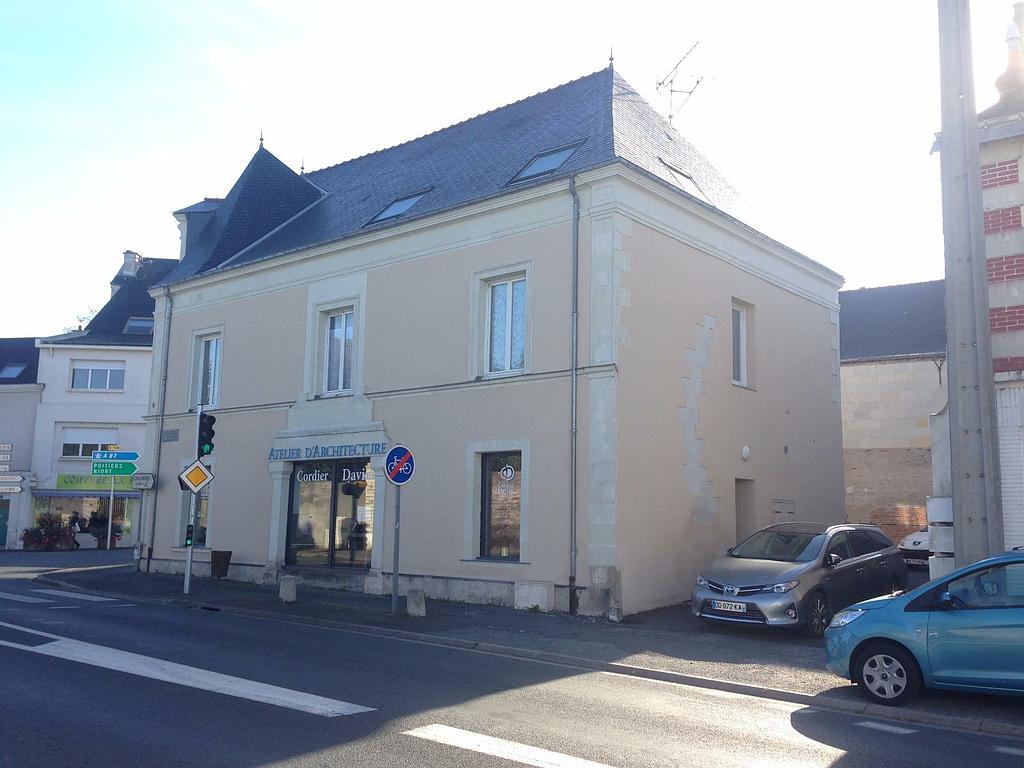 Rénovation de façade d'un atelier d'architecture, enduit brossé