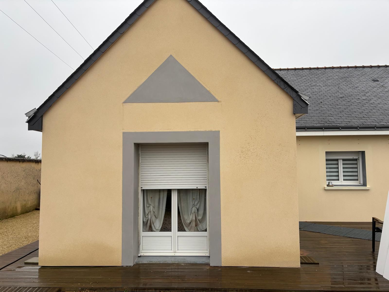 Maison avec un revêtement extérieur propre