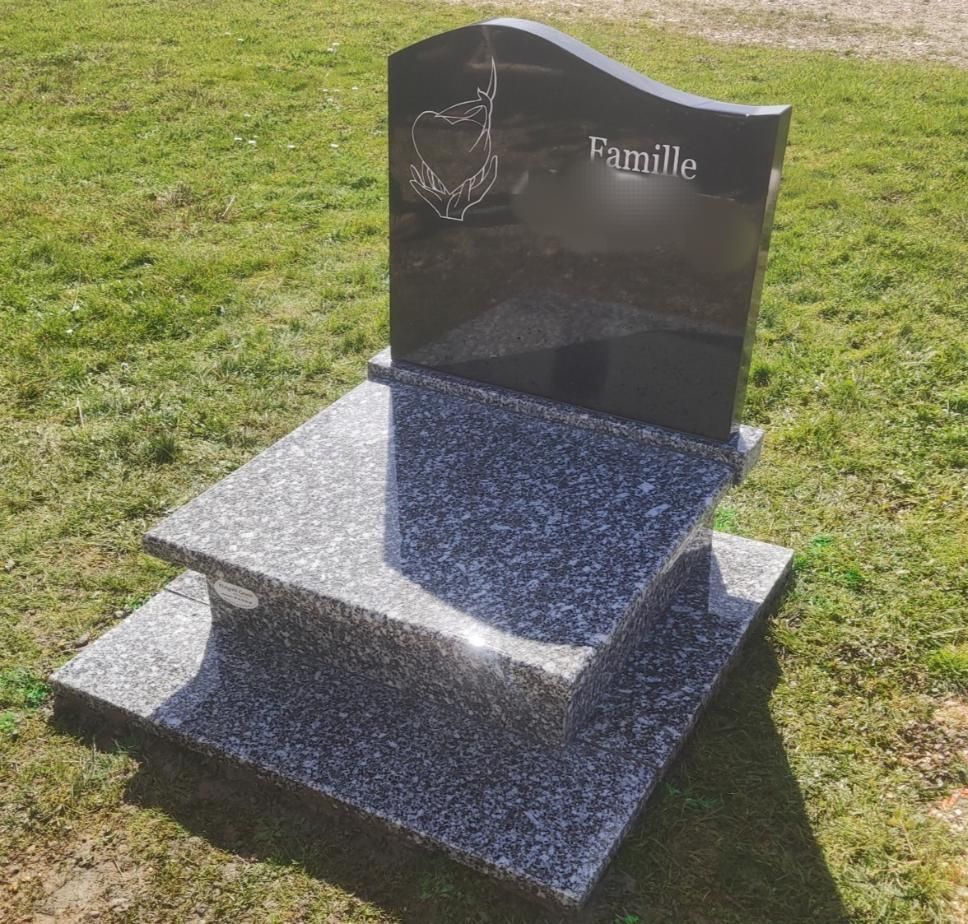 Monument cinéraire - 4 urnes