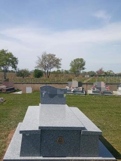 Monument massif - 2 à 8 places