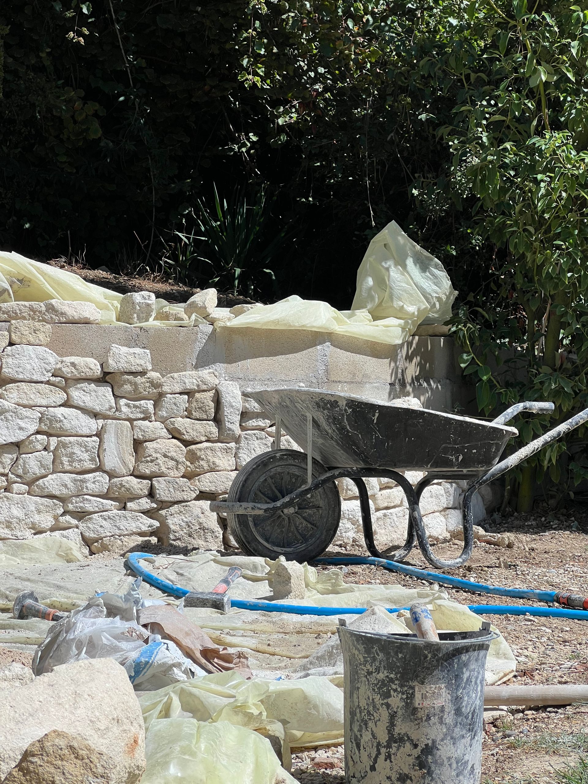 Plan de  jardin avec mur maçonné