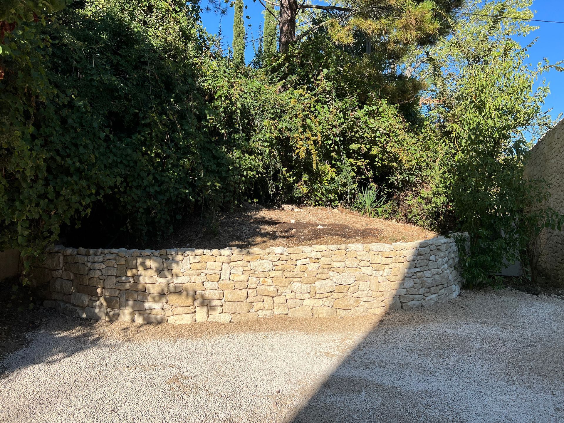 Mur maçonné terminé