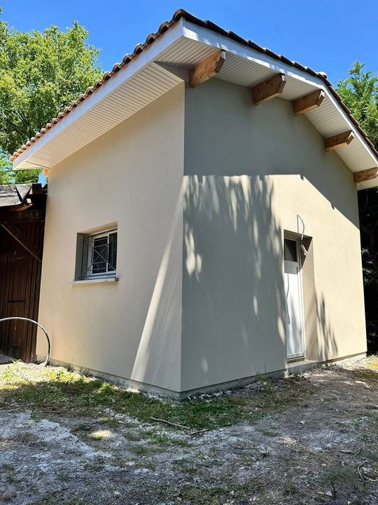 Après rénovation, pose d'enduit