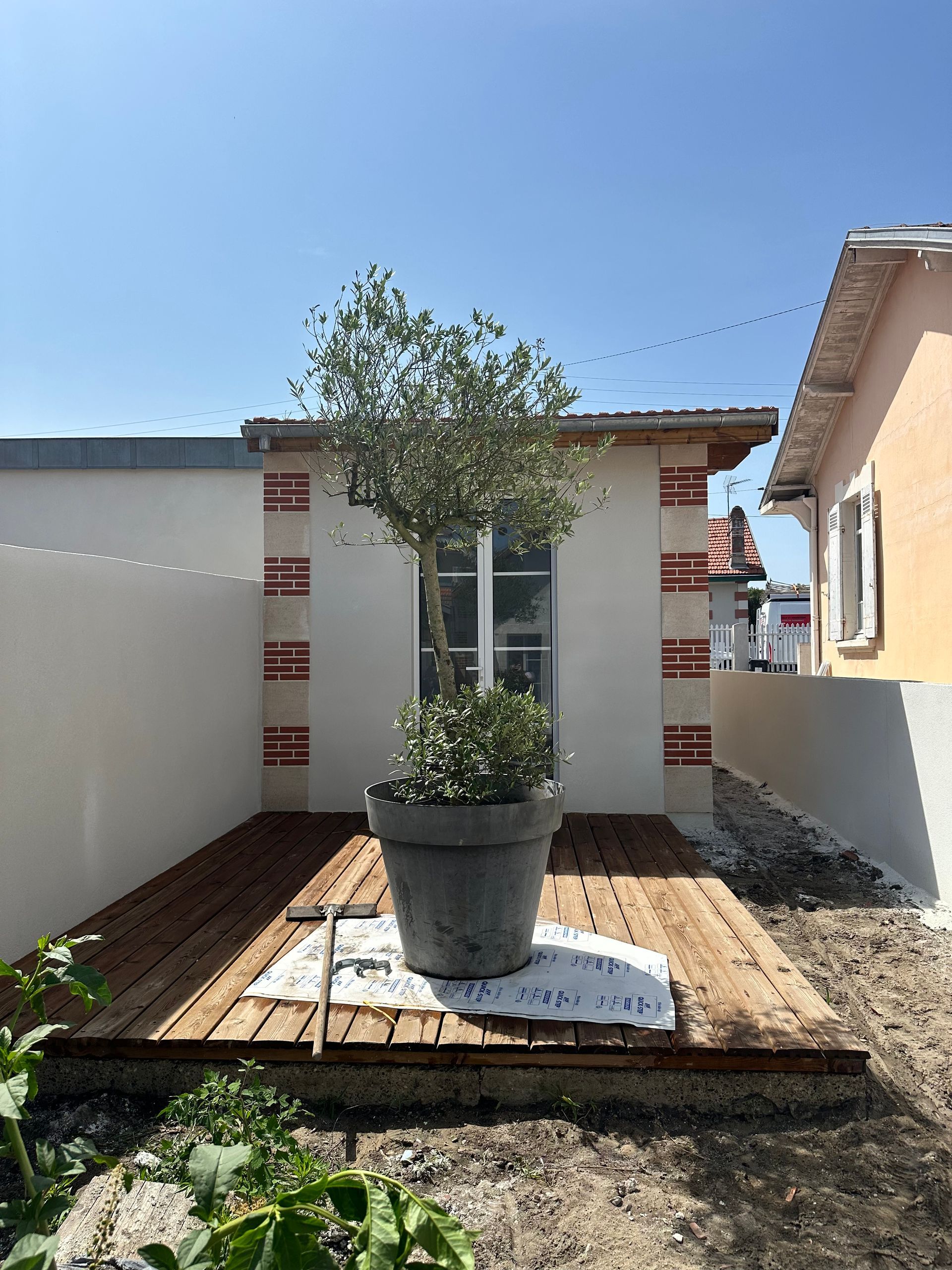 Façade en brique arcachonnaise