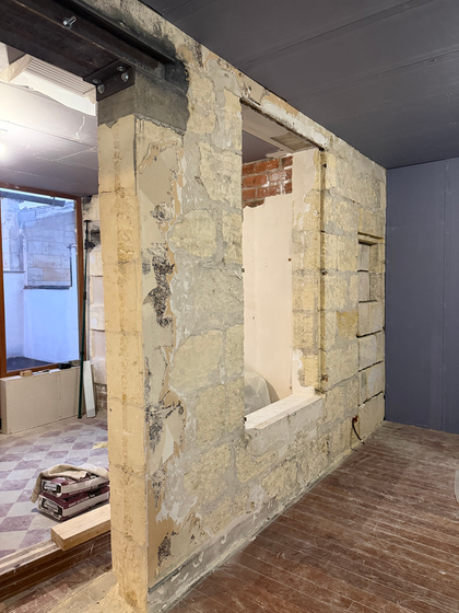 Jointage de pierre naturelle.