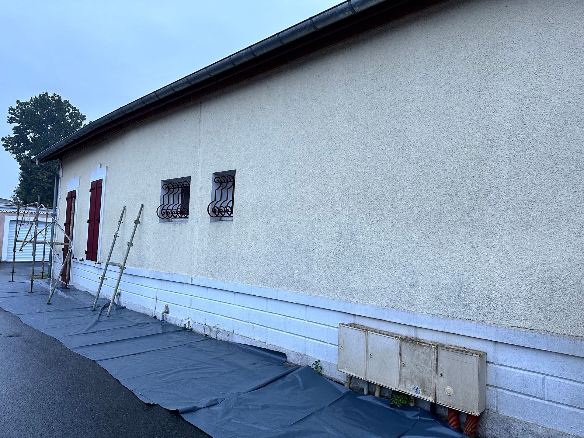 Pose d'échafaudage pour ravalement de façade