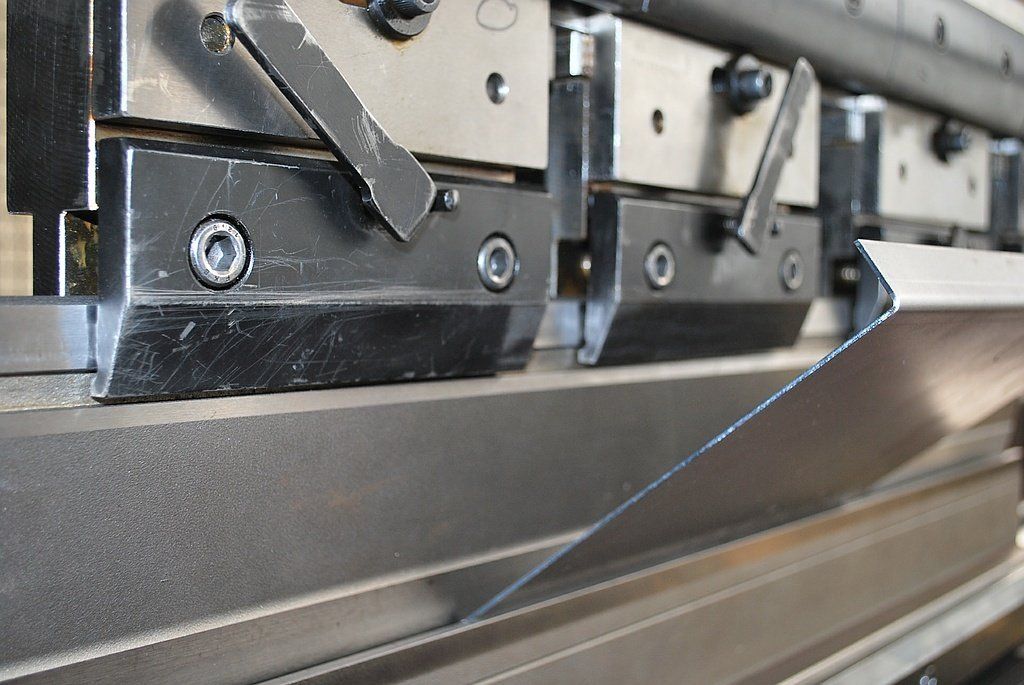 T.I.B. SA - spécialistes de la tôlerie - Pliage