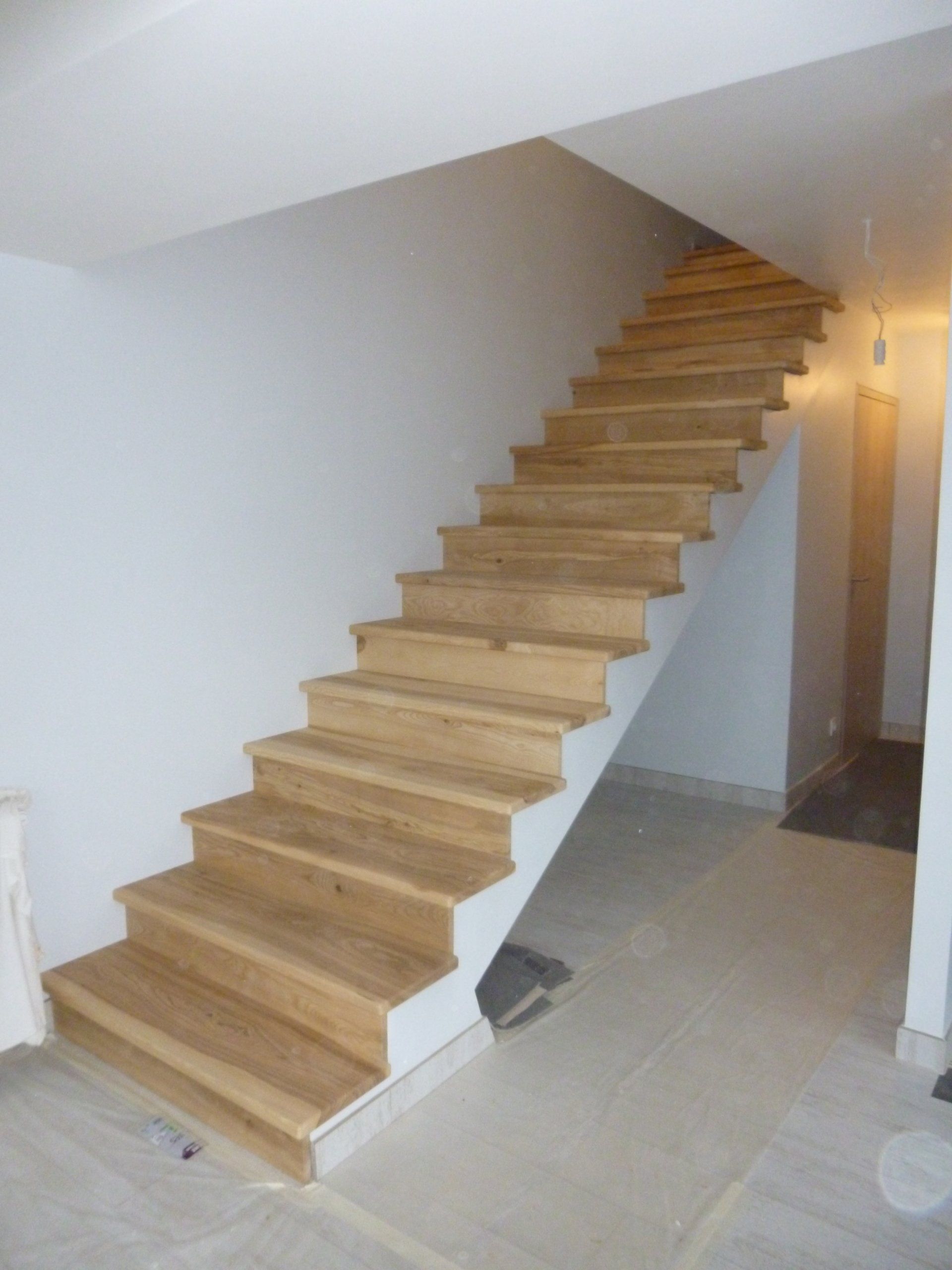 Habillage escalier béton