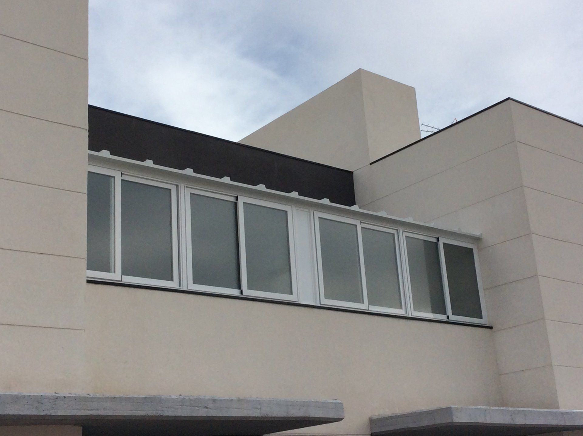 Tus ventanas abatibles en Madrid