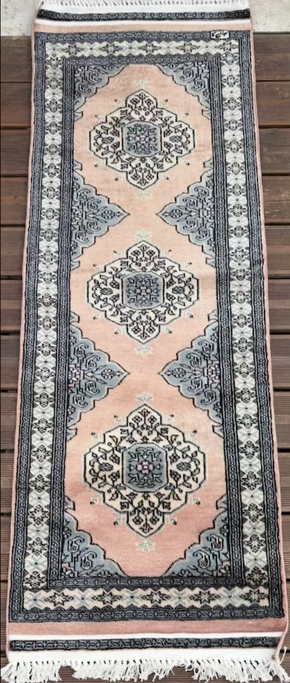 Tapis persan disponible en boutique de La Maison du tapis d'Orient