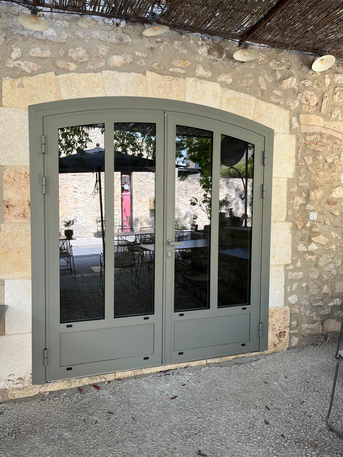 Vitrage sur mesure pour porte fenêtre