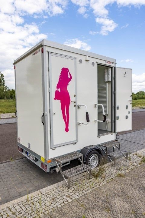 Waschbecken im Sanitärwagen