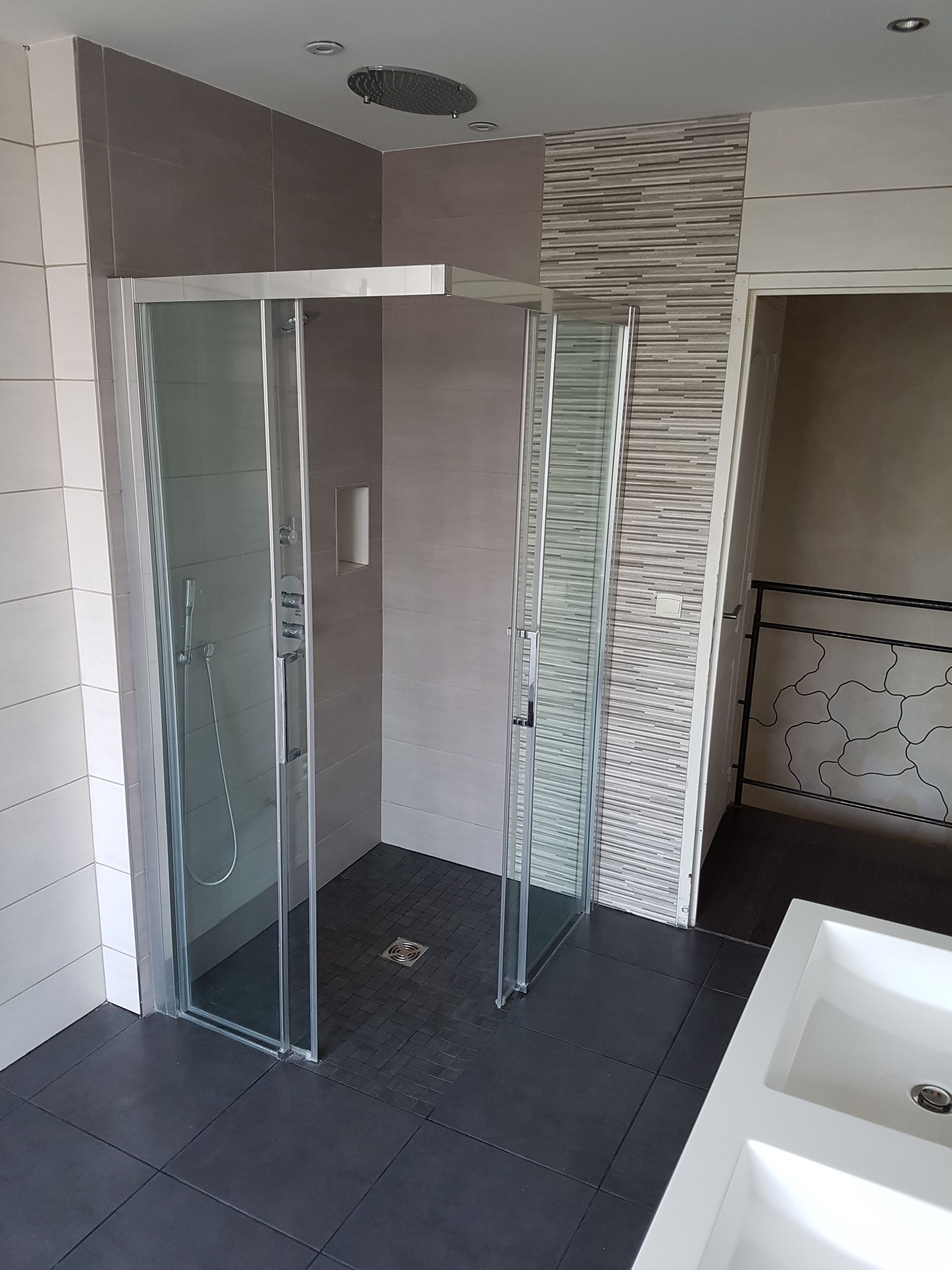 Douche à l'italienne - Œuvra Artisan Technicien à Saint-Étienne