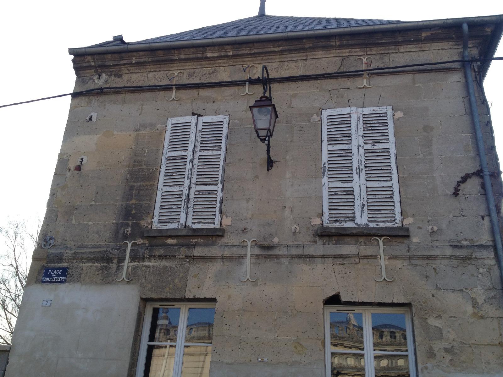 Avant ravalement de façade à Compiègne