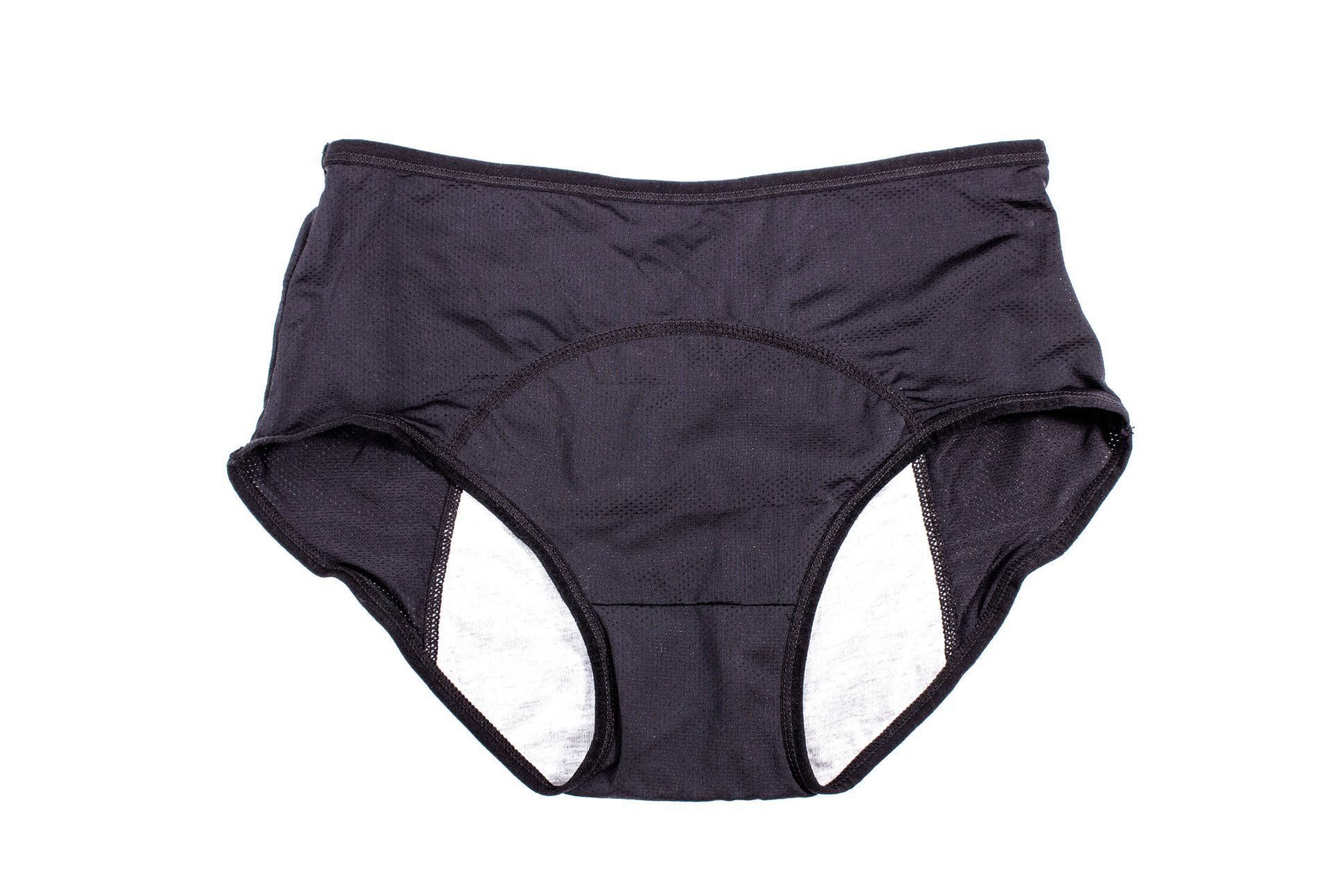 Couche de bain réutilisable noire avec doublure intérieure blanche sur fond blanc.