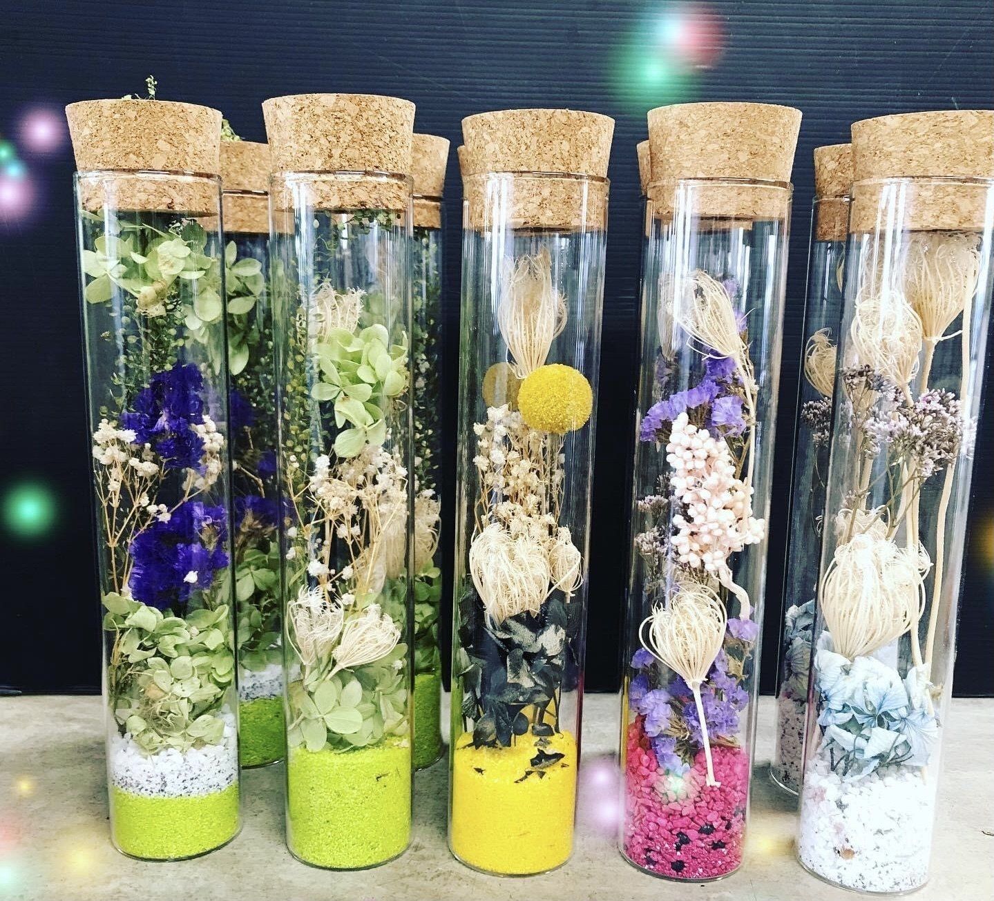 Décoration verre fleurs