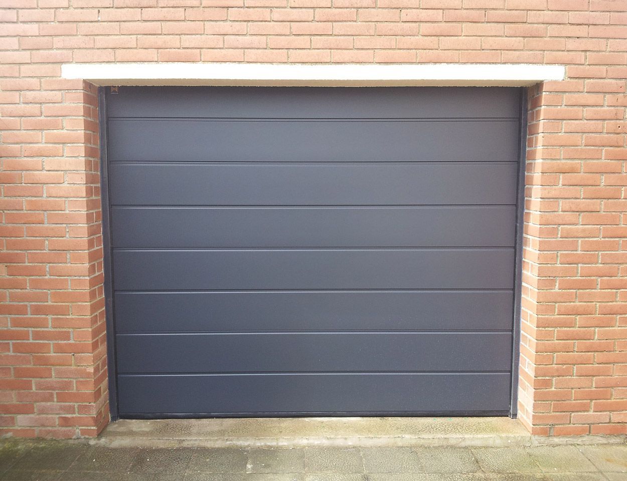 Porte de garage sectionnelle fermée