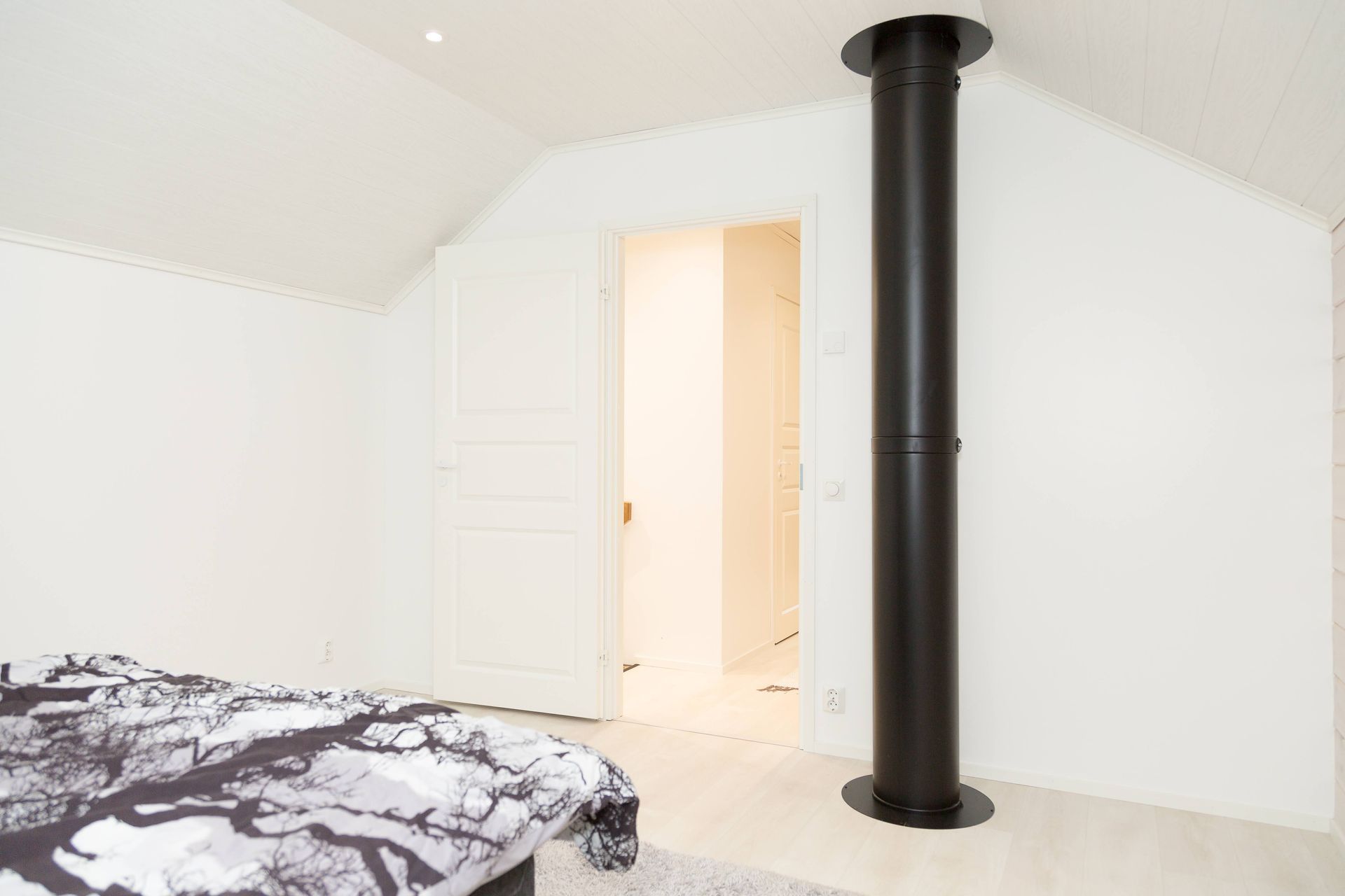 Avarampi koti – asunnon tilajärjestys ja väliseinien purku