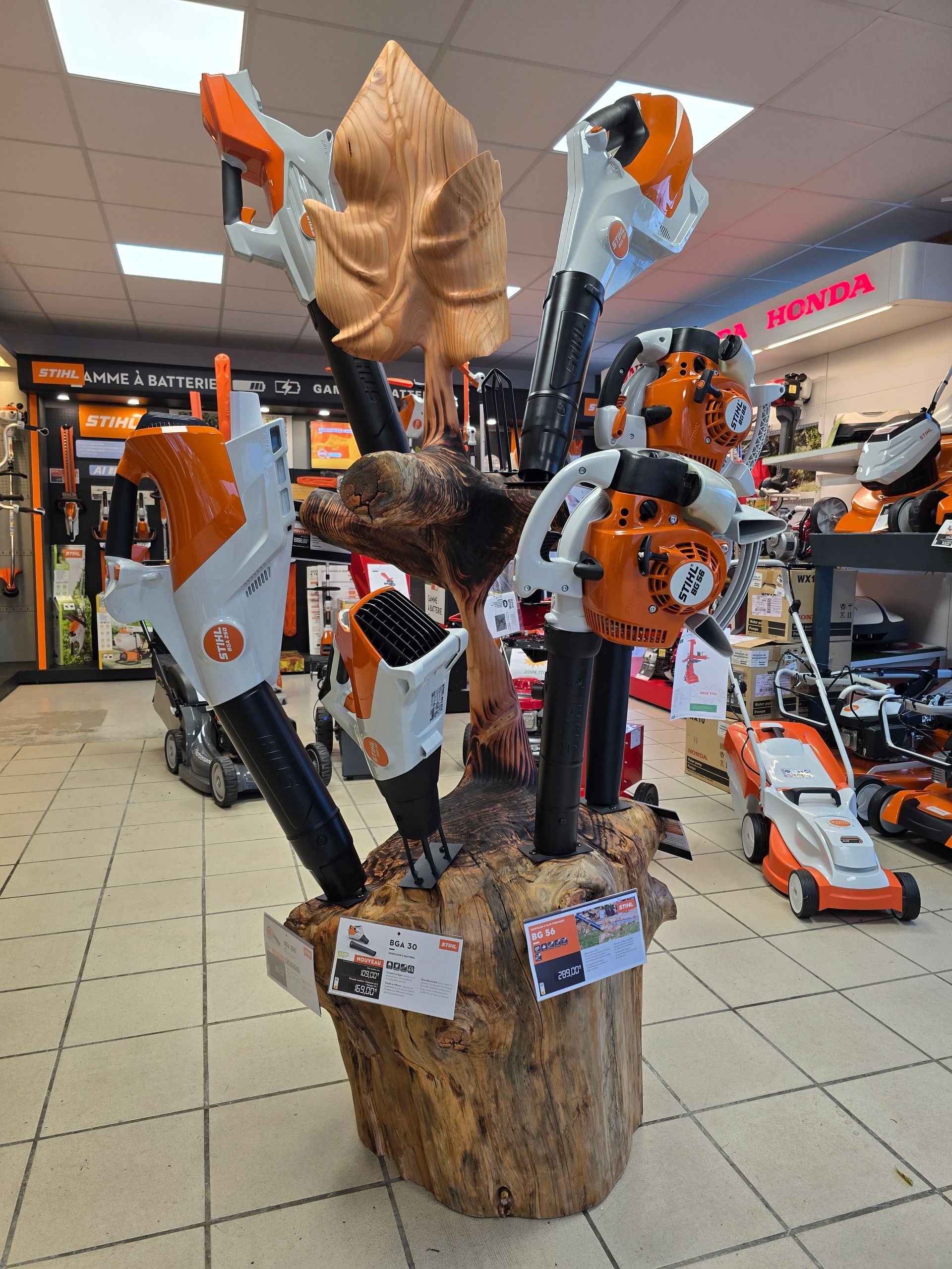 Plaque revendeur Stihl