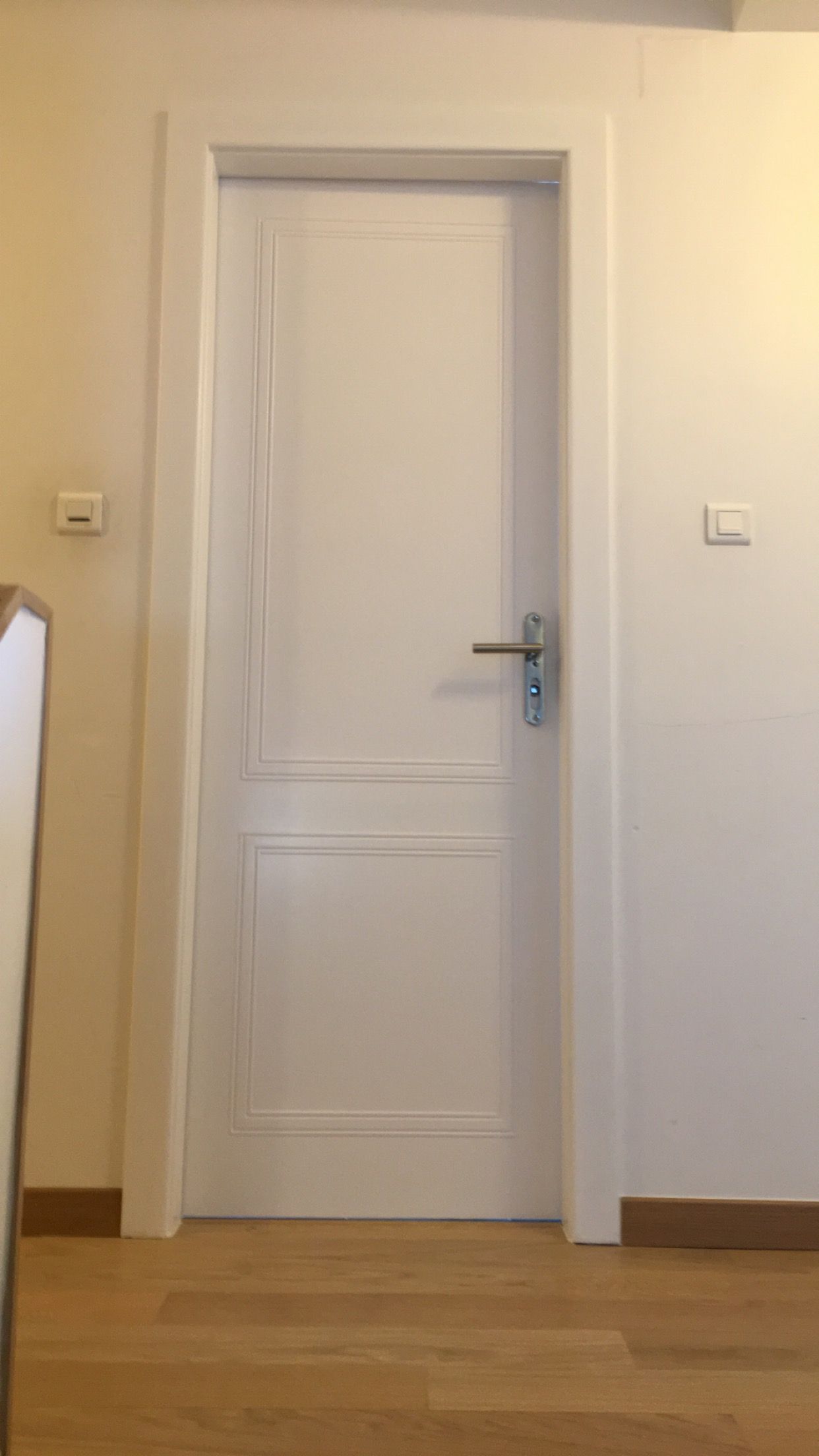 Portes blanches d'intérieur