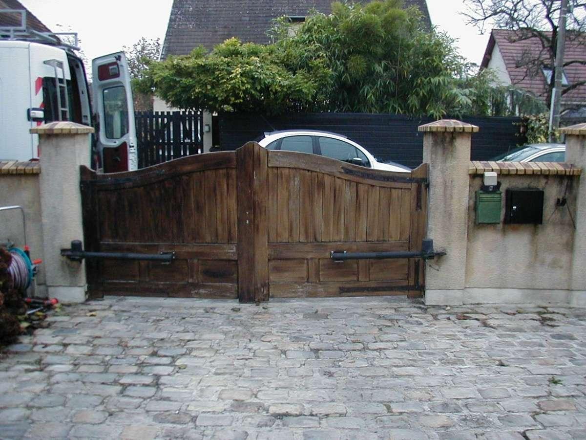 A Moneyron, portail à rénover avant intervention de Forge de Bray - Sommery (76)