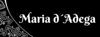 Maria d'Agaega em texto branco sobre fundo preto. Desenho à esquerda.