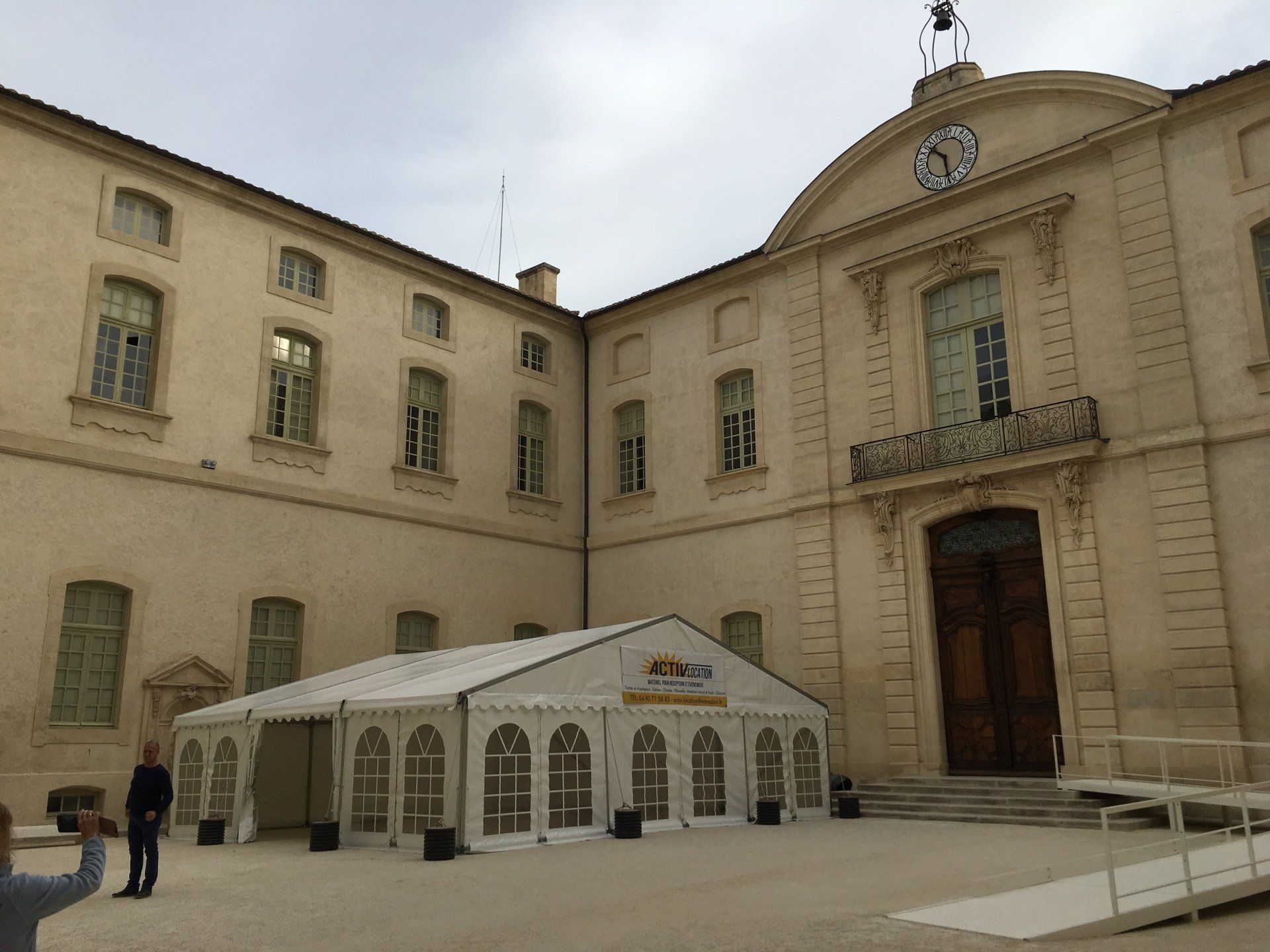 Cérémonie officielle à L'Hotel Dieu - Carpentras
