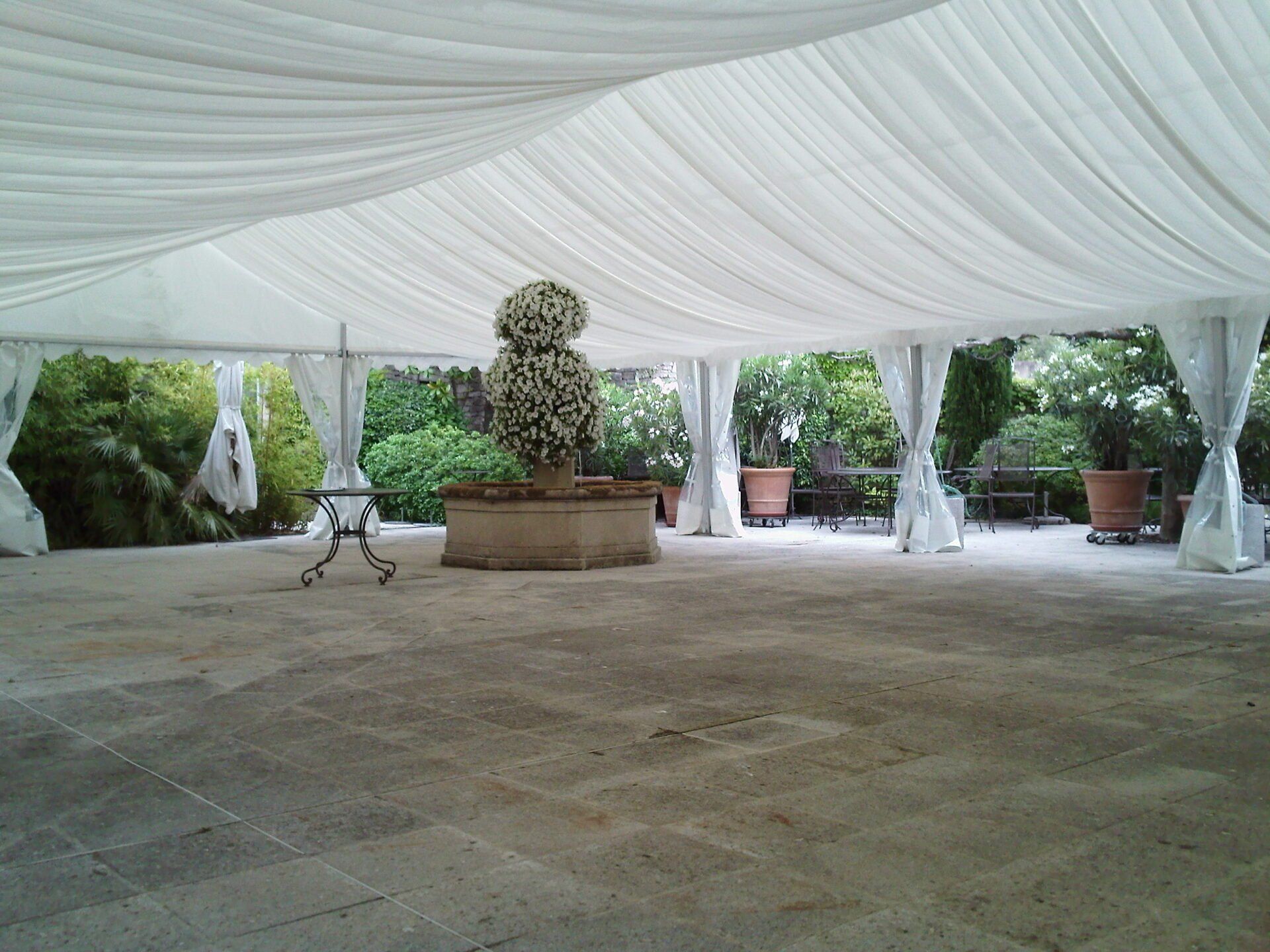 Mariage Domaine Capelongue à Bonnieux Mai 2006