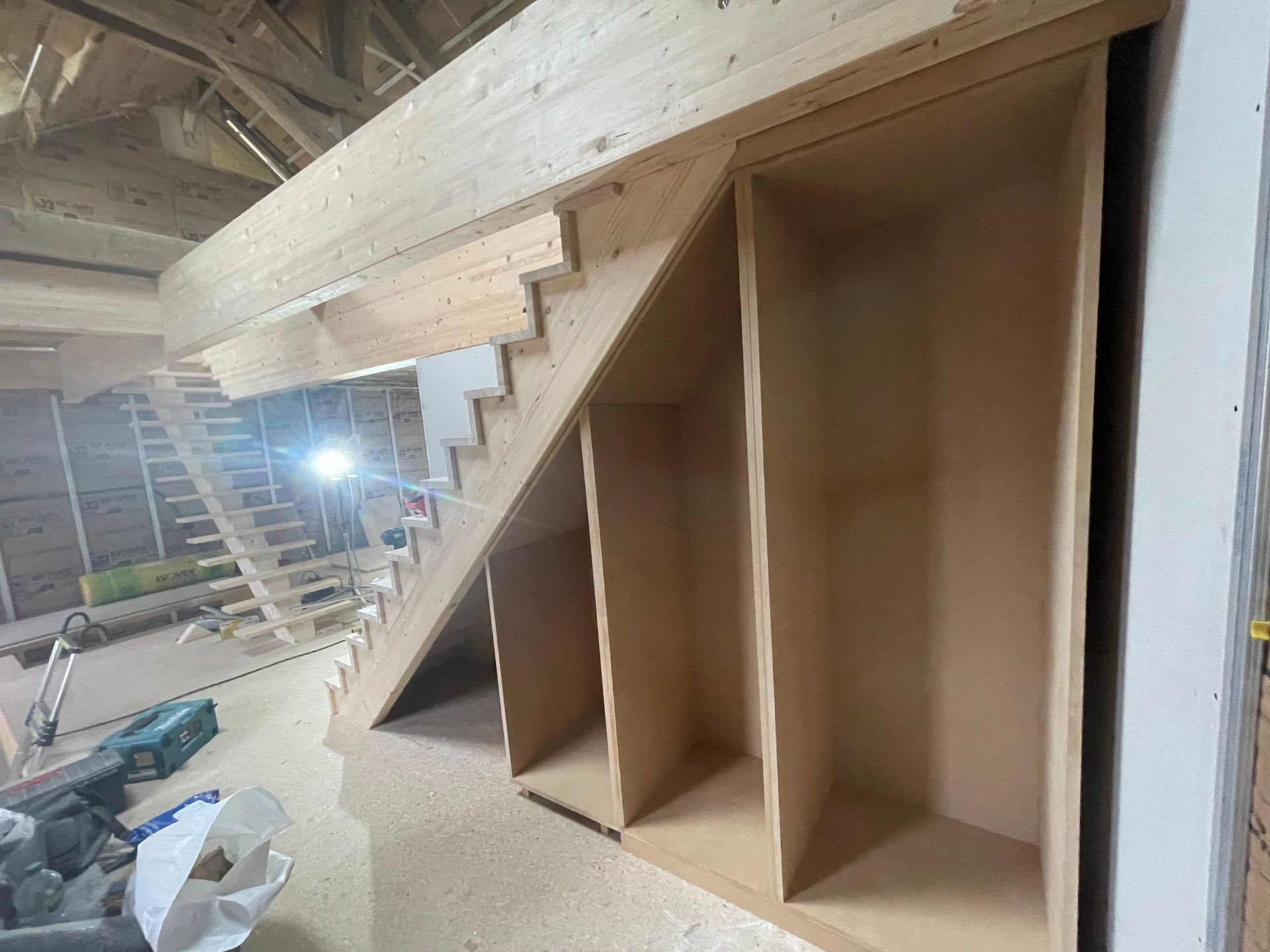 Création de rangements sous escaliers
