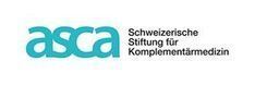 ASCA-Logo in Türkis mit Schweizer Schriftzug für Stiftung für Komplementärmedizin