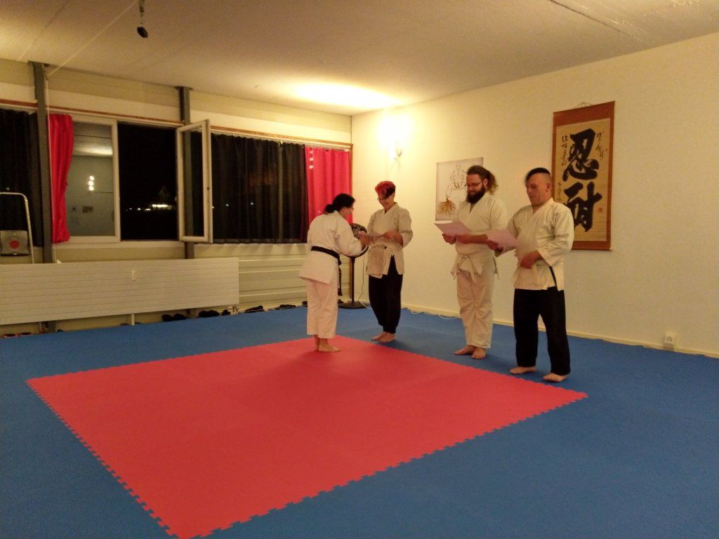 Karate & Kobudo Schule
