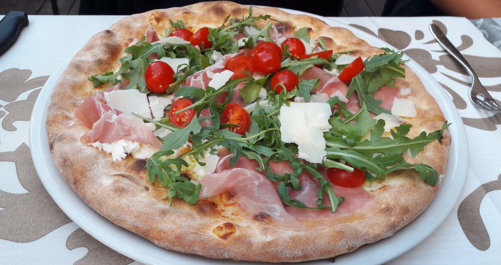 galerie-photos-carbonia-pizzeria-trattoria-gelateria-sierre-valais