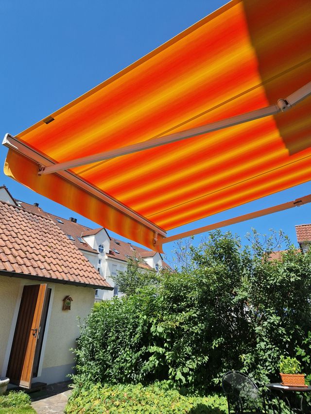 Neubespannungen von Markisen