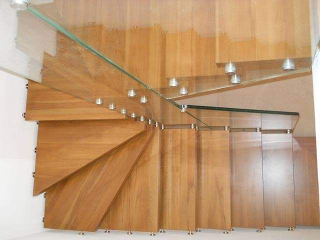 Scala fissaggio a muro