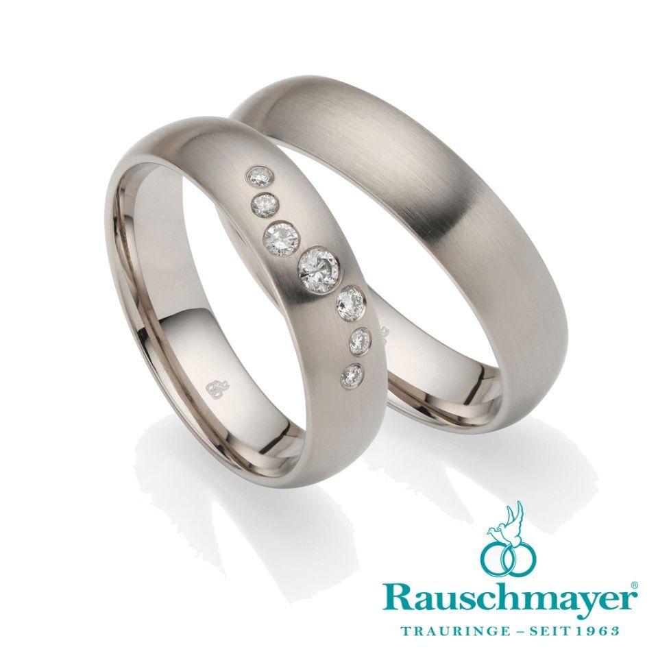 Trauringpaar aus Silber mit Stein von Rauschmayer