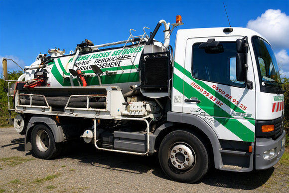 Camion de fosse septique
