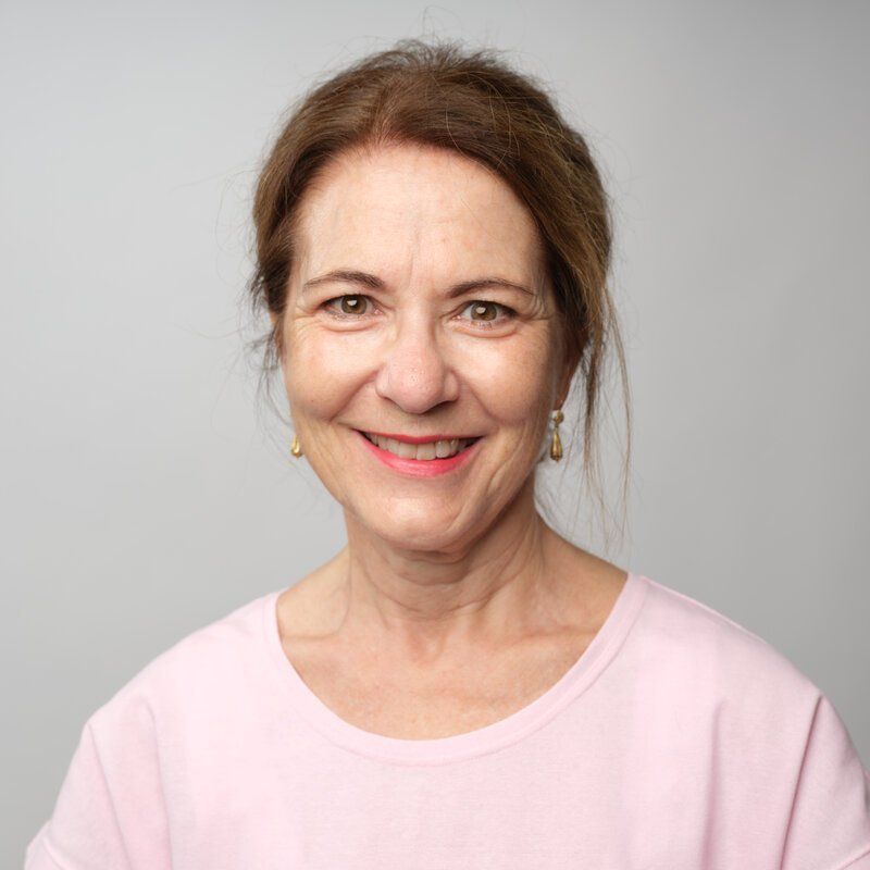 Monika Achermann-Scherer - Dr. med. Sandra Cavero (-Vanek)