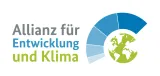 Logo with blue and green globe icon and German text “Allianz für Entwicklung und Klima”