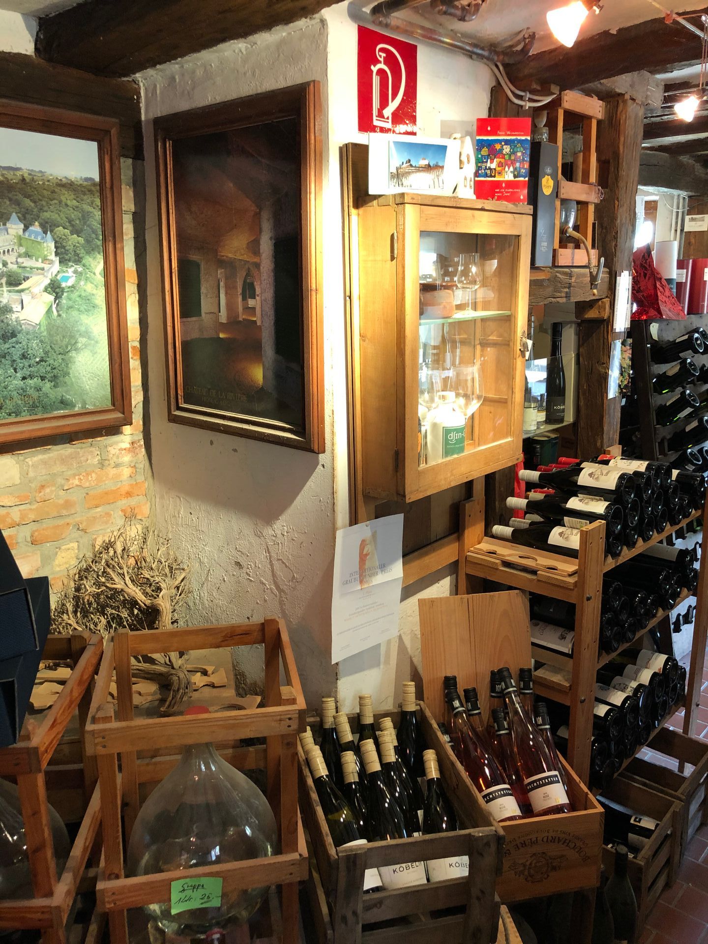 Verschiedene Spirituosen und Brände