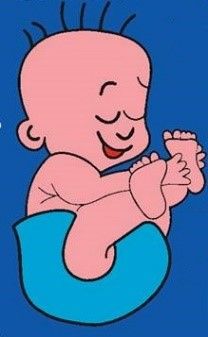 Um beb&ecirc; de desenho animado com pele rosa, fralda azul e cabelo preto sorri enquanto toca os pr&oacute;prios p&eacute;s.