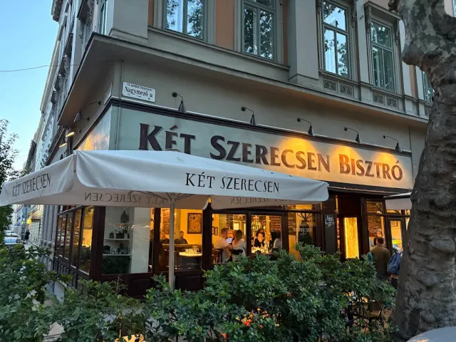 Két Szerecsen