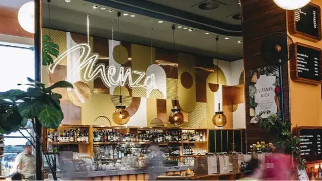 Menza Étterem
