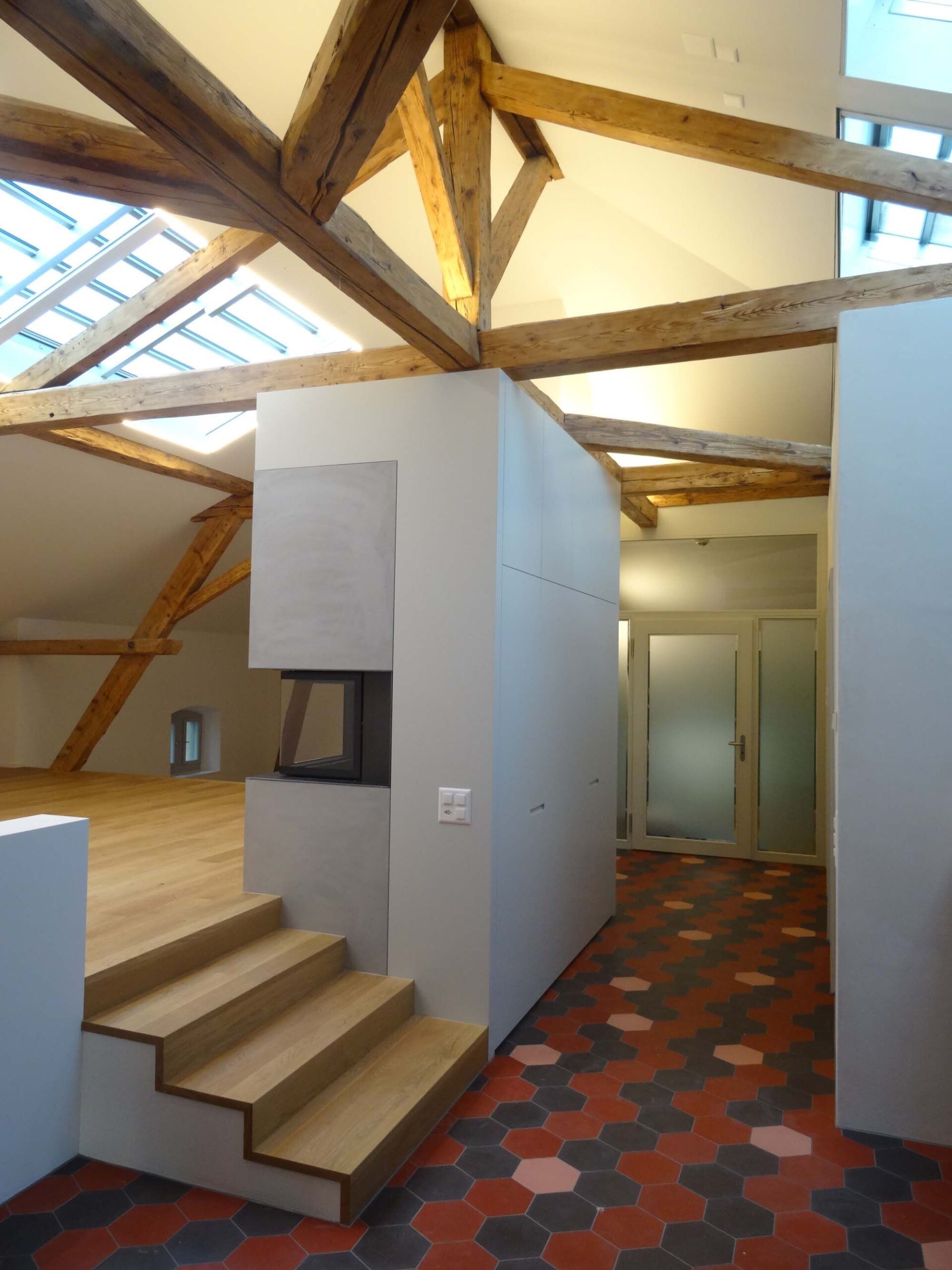 Sanierung und Dachausbau Villa Luzern - Roland Engel Architektur GmbH in Luzern