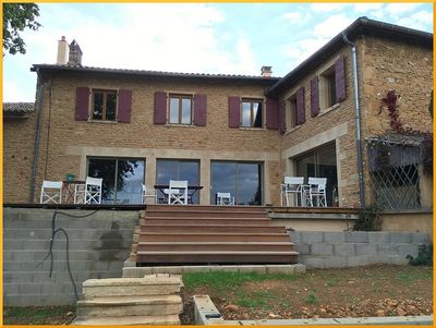 Ravalement de façade à en pierres dorées à Tarare, Just Frères
