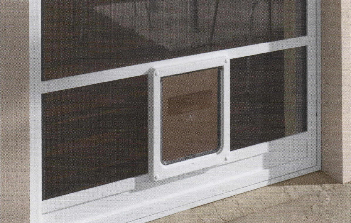 Katzen- und Hundeklappe