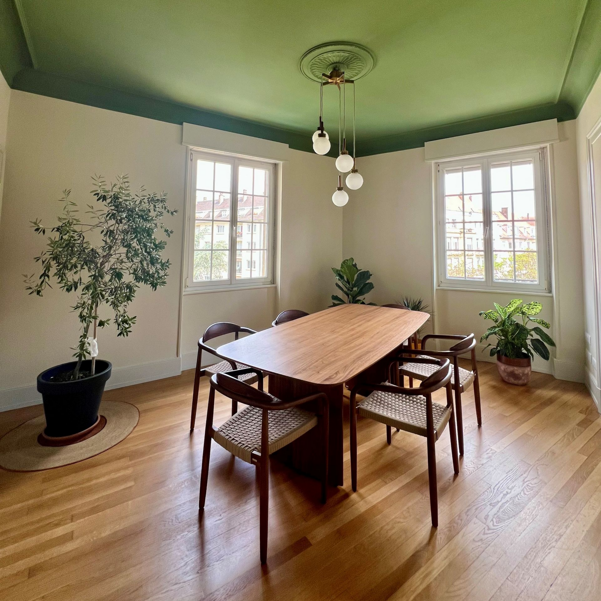Salle de réunion du cabinet d'Astera Avocats