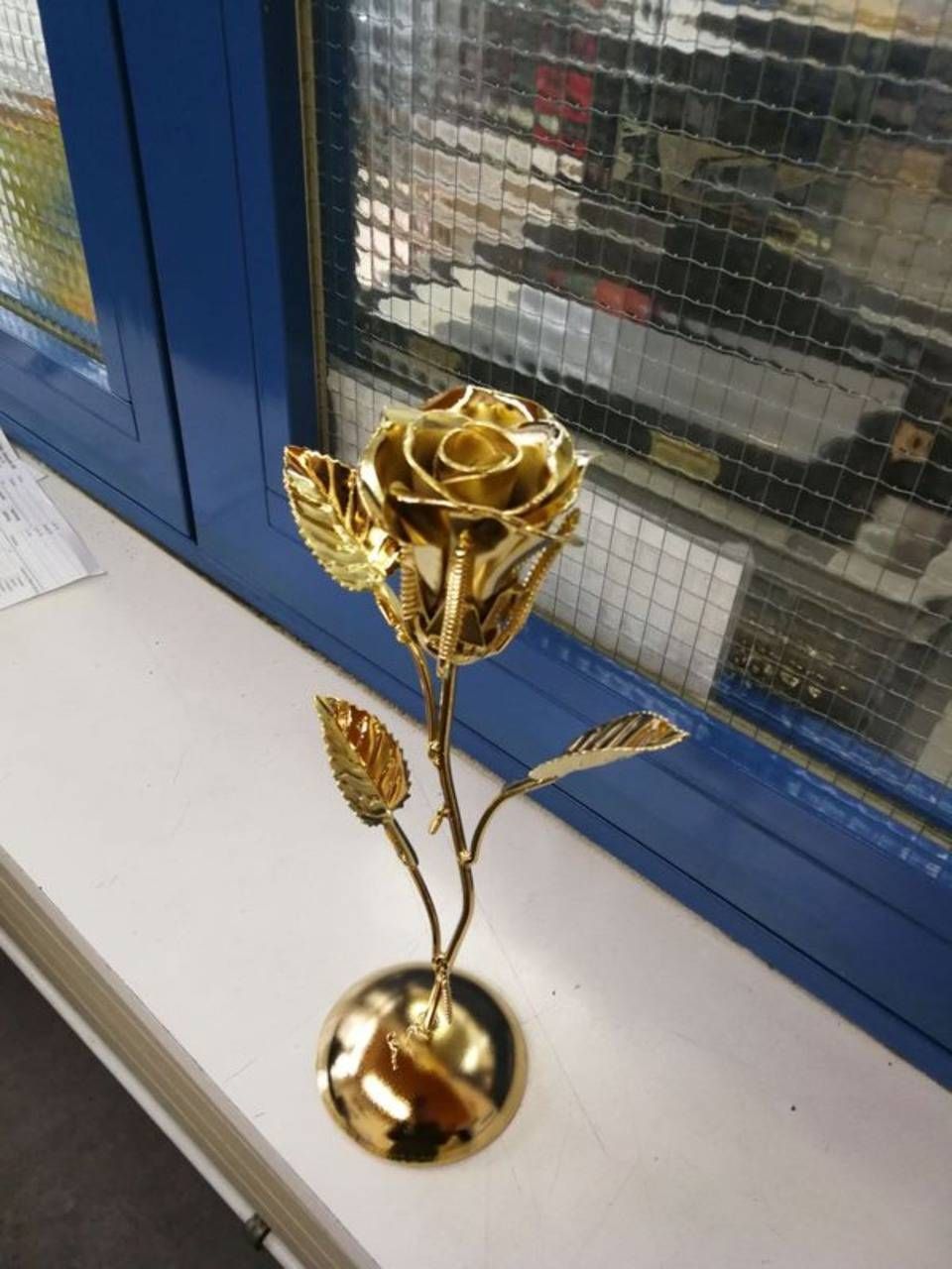 Rose vergolded aus Metall, Kälin Galvanik AG