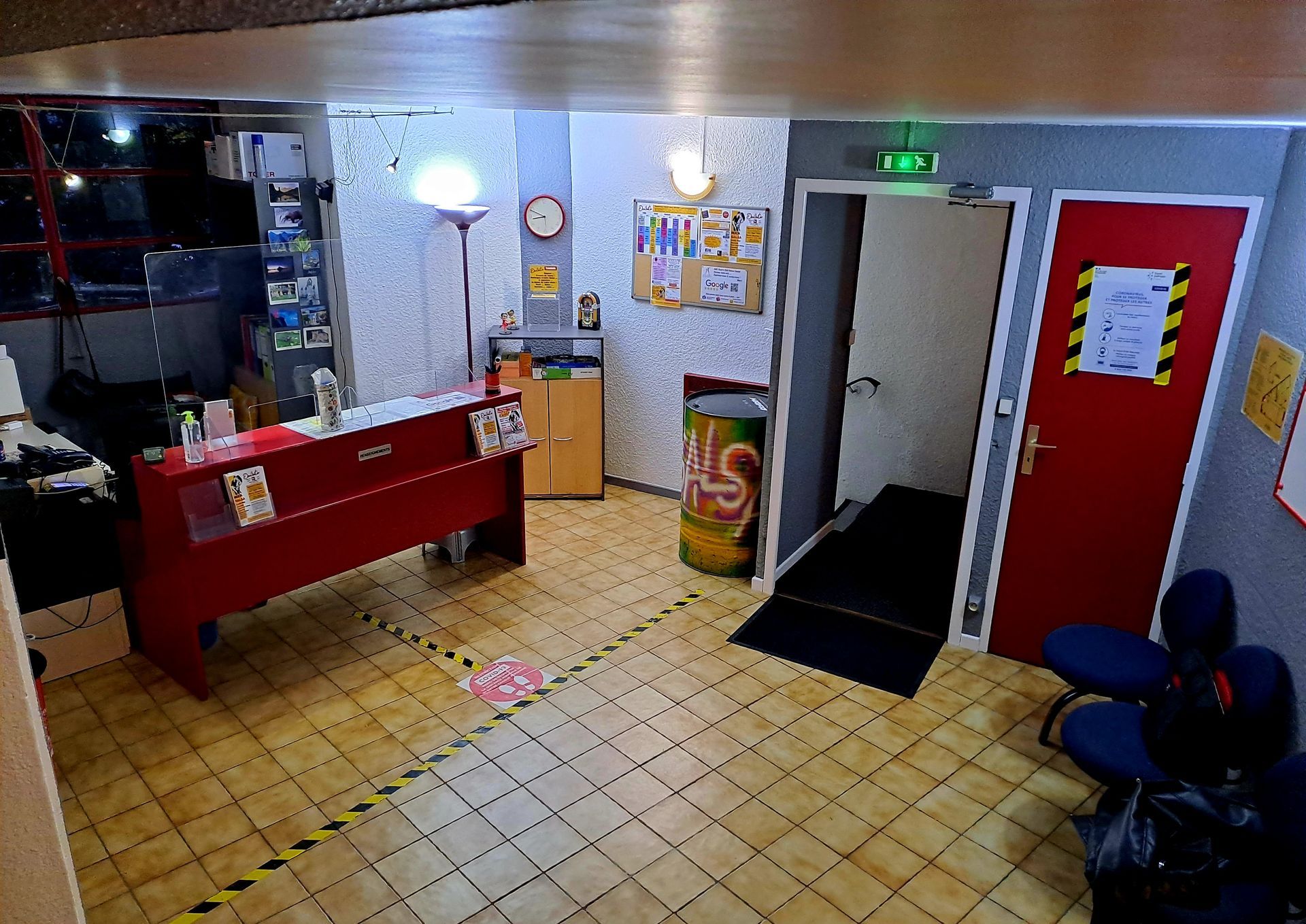 Salle de danse carrelée