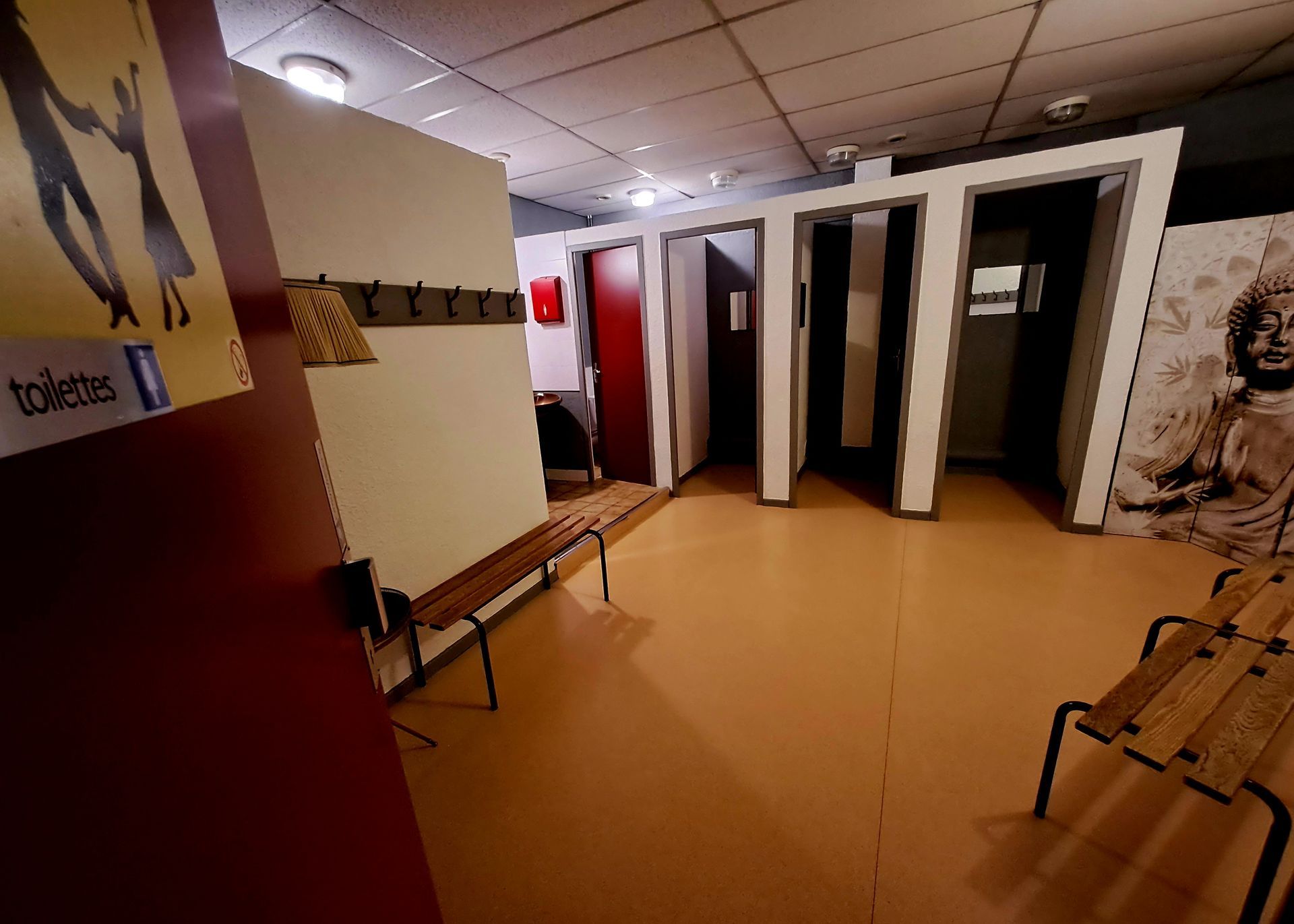 Vestiaires des salles de danse